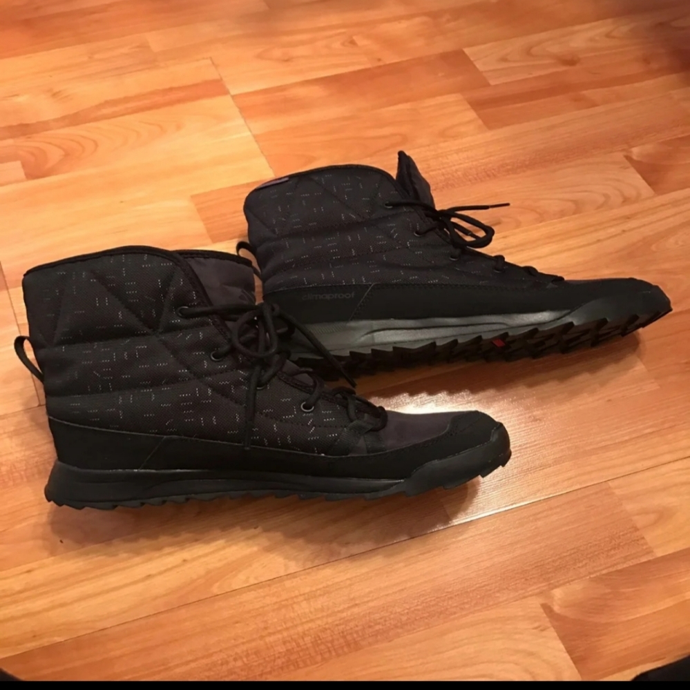 Adidas snowboots